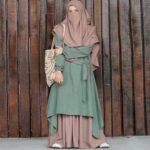 Irani queen Stylish abaya, (hijab, niqab ,Skirt & Burkha) Borkha Dubai Charry Pani Color image